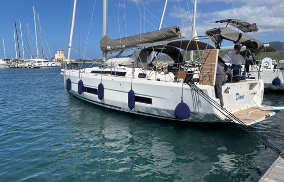 Dufour 470 Dione