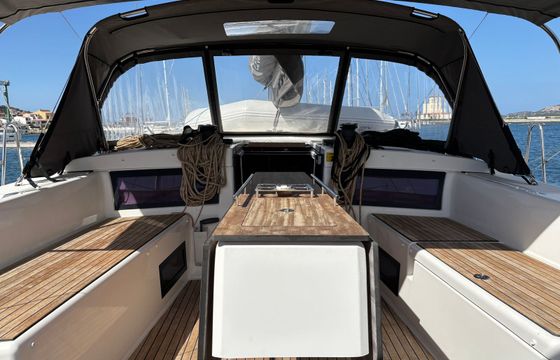 Dufour 470 Dione