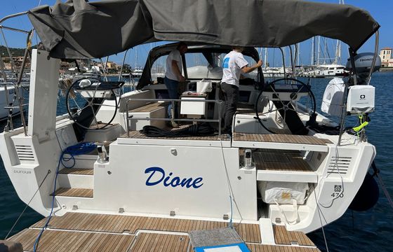 Dufour 470 Dione