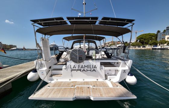Dufour 470 La Familia