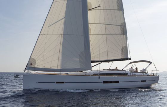 Dufour 520 GL Warriors Tale