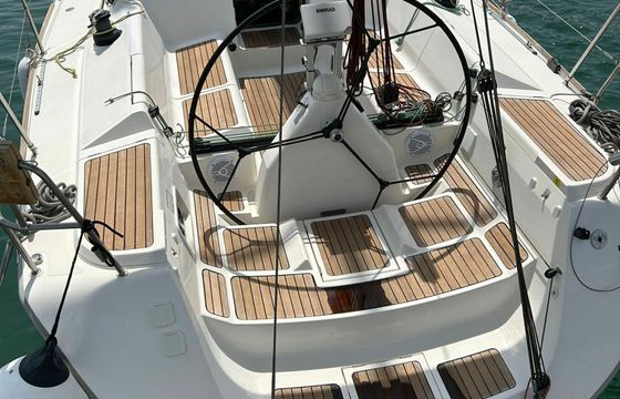 Elan 37 Luna