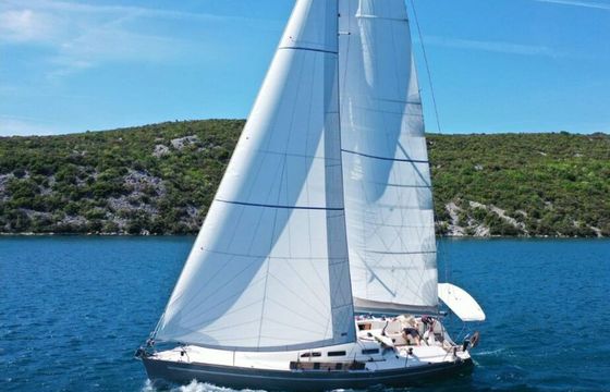 Elan 37 Luna