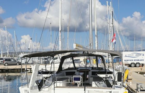 Dufour 530 Graceful Dancer