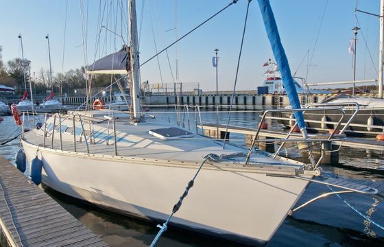 Elan 33 Floccus