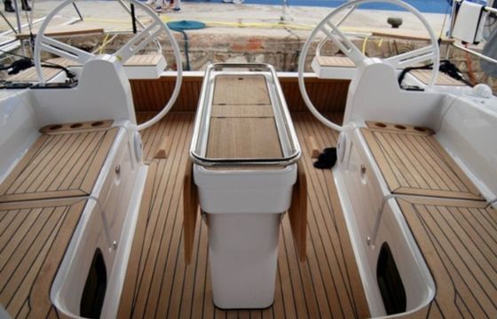 Elan 45 Betelgeuse