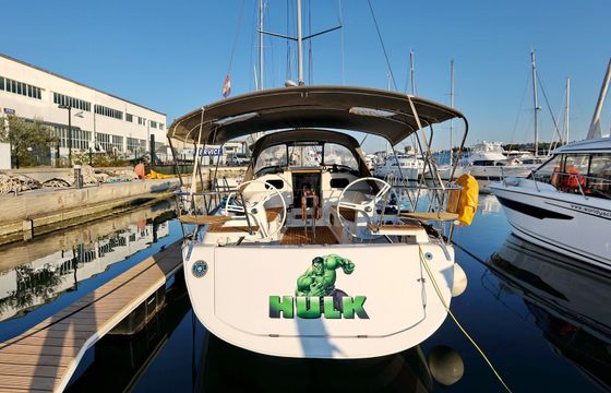 Elan 40 Hulk
