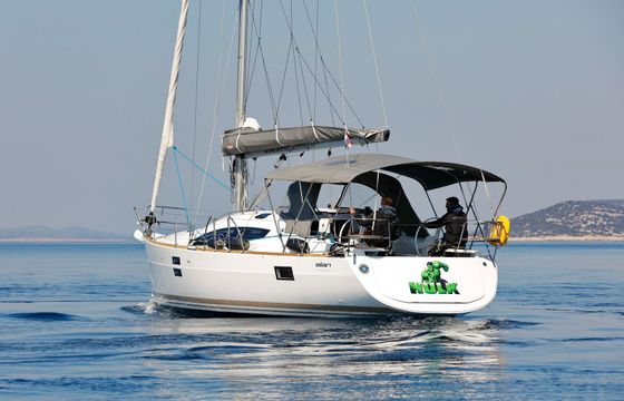 Elan 40 Hulk
