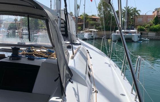 Dufour 56 Euphoria Planet