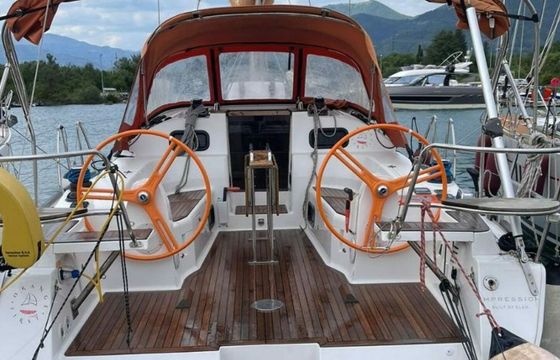 Elan 40 Impression Orange First