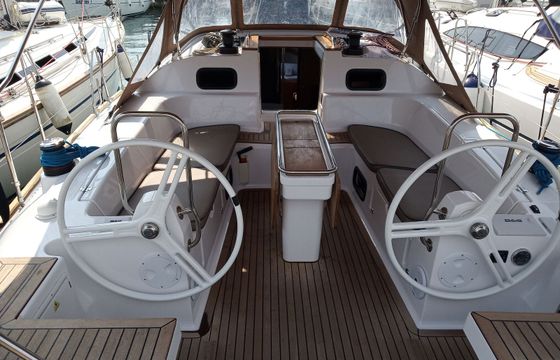 Elan 45 Impression Knotty Buoy