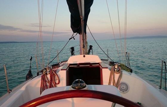 Enter 385 C Salamon Király
