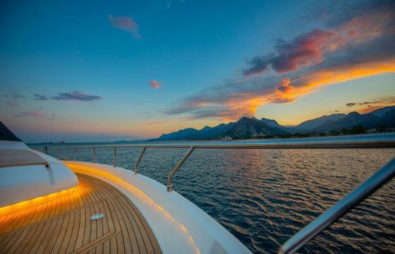 Ferretti 760 Agl