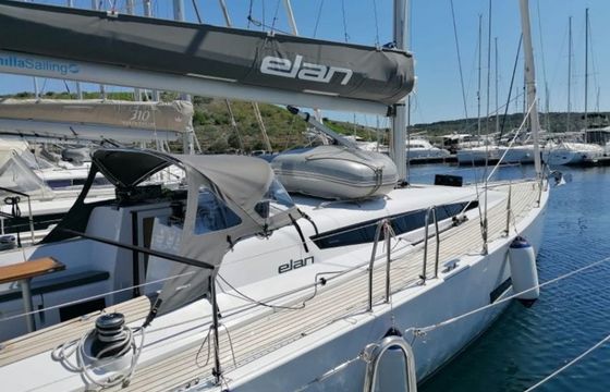 Elan E5 Lina