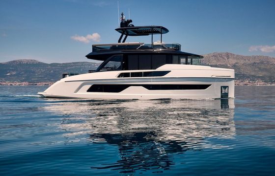 Explorer 62 Blue Moon