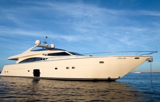 Ferretti 83 Piola