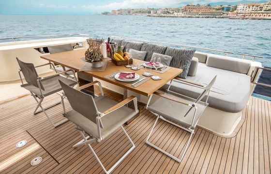 Ferretti 850 E3