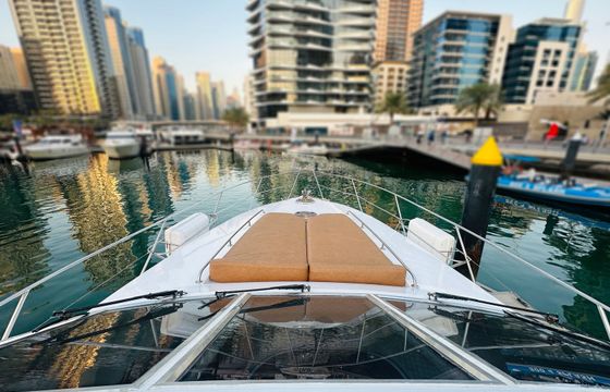 Fairline 75 Cozmo  3