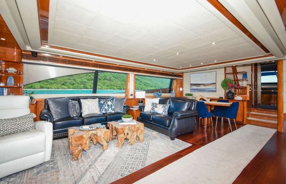 Ferretti 880 Indulge 2