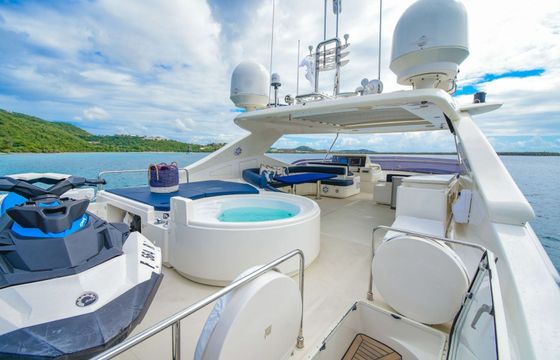 Ferretti 880 Indulge 2
