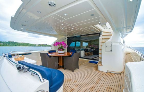 Ferretti 880 Indulge 2