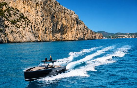 Fjord 42 Black Sheep