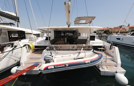 Fountaine Pajot Astrea 42 Bella 5