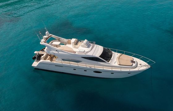 Ferretti 550 Carte Blanche