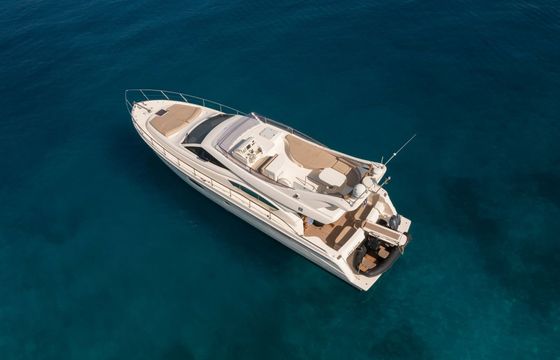 Ferretti 550 Carte Blanche
