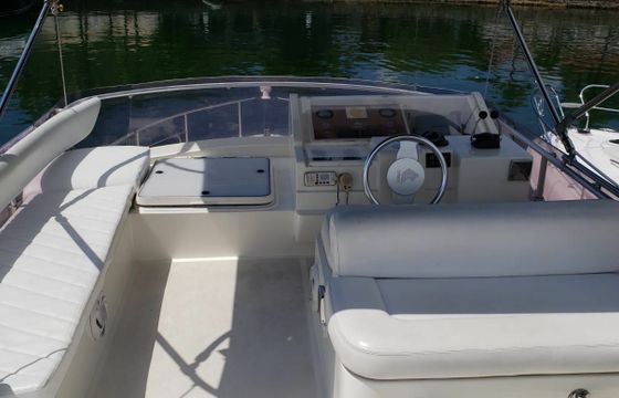 Ferretti 430 Aquarius 3