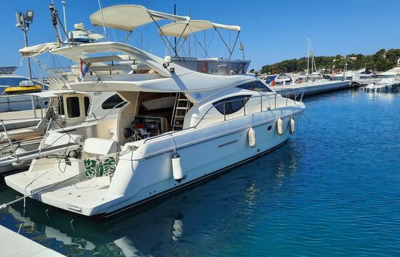 Ferretti 460 Dimanzi