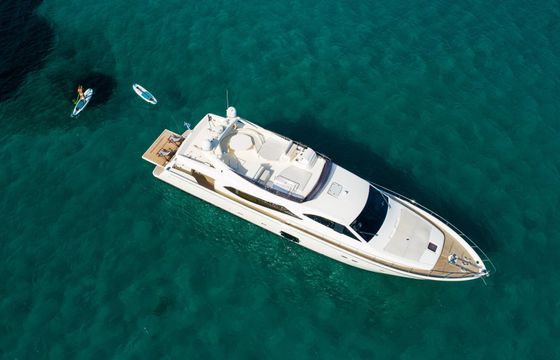 Ferretti 780 Nineteen