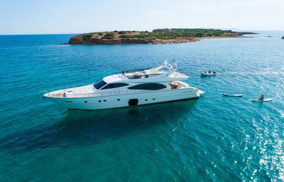 Ferretti 780 Nineteen