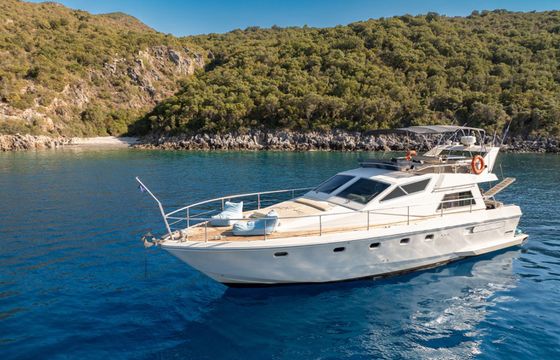 Ferretti 50 B-Fly