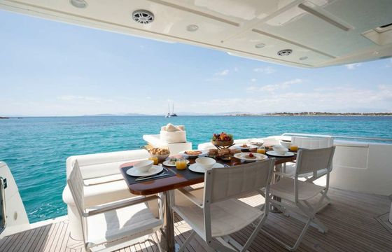 Ferretti 630 Escape