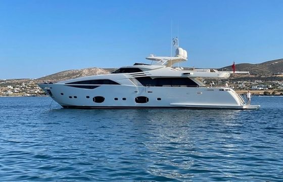 Ferretti Custom Line 100 Infinitas