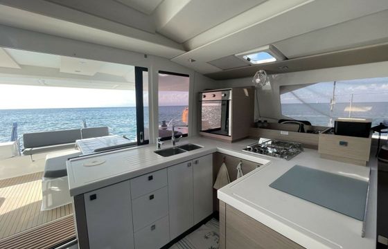 Fountaine Pajot Astrea 42 Kazanou