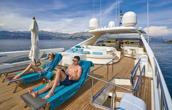 Ferretti Custom Line 112 Acceptus