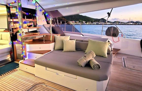 Fountaine Pajot Alegria 67 Looma