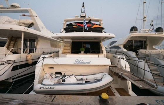 Ferretti 72 Hasard