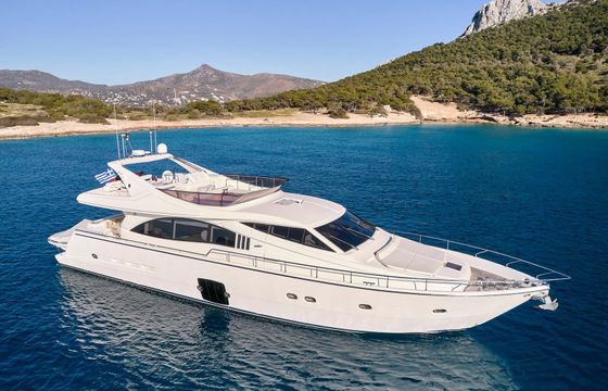 Ferretti 75 Golden Yacht
