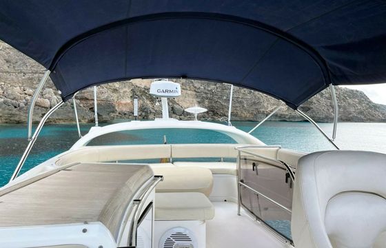 Fairline Phantom 48 Up & Down
