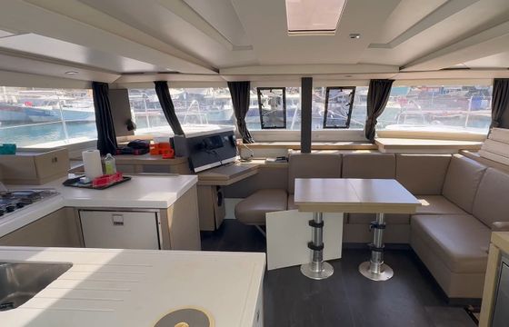 Fountaine Pajot Astrea 42 Cocorico