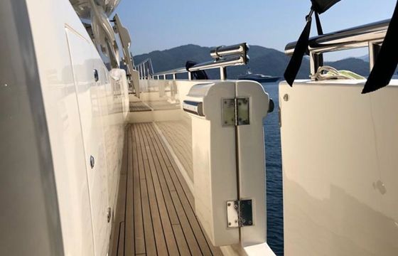 Ferretti 830 Ferretti