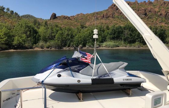 Ferretti 830 Ferretti