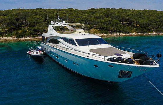 Ferretti 880 Miss Katariina