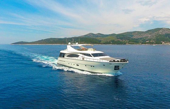 Ferretti 880 Miss Katariina