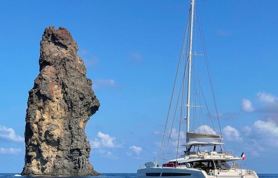 Fountaine Pajot Alegria 67 Adeona