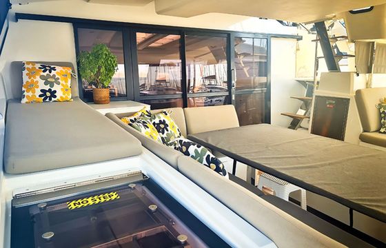 Fountaine Pajot Aura 51 Breezer