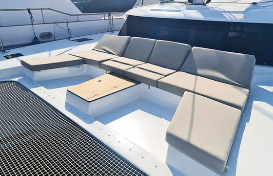 Fountaine Pajot Aura 51 Breezer